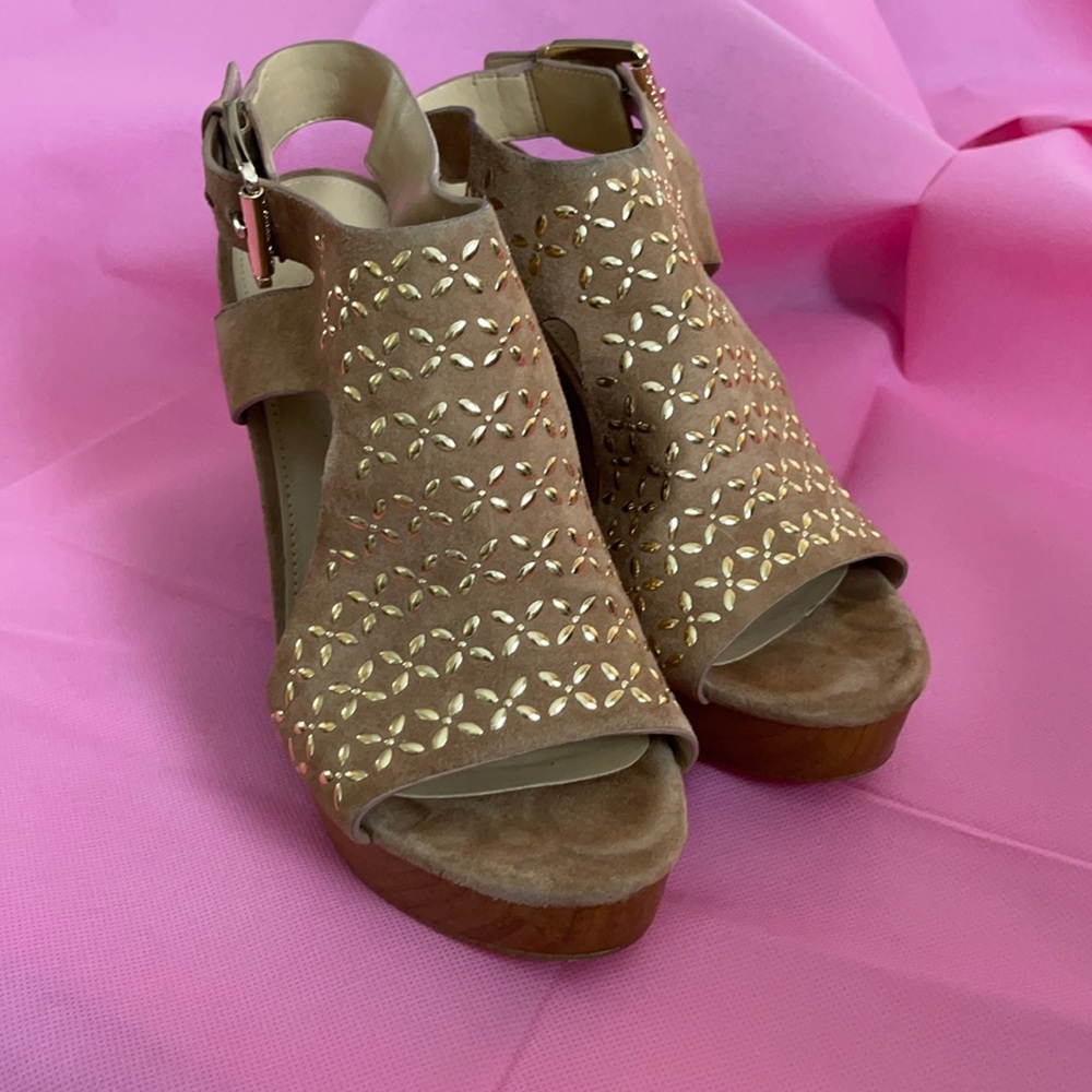 Michael Kors Size 9 wedges